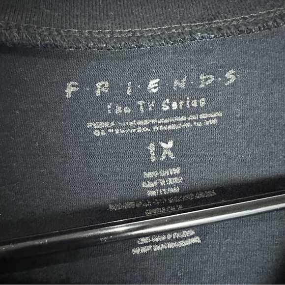 Friends Womans Shirt Size 1X - Picture 3 of 6